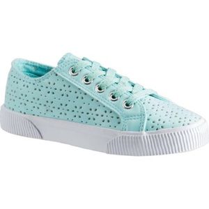 Austin’s trading Girls Cupie Shoes